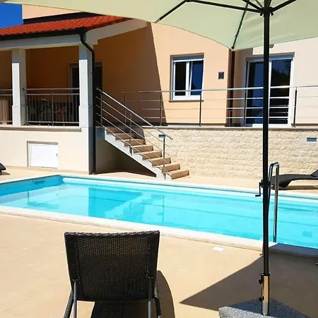 Marisol Mit Garten- Grill Und Terrasse By Interhome * Banjole