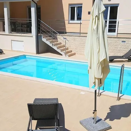 Marisol Mit Garten- Grill Und Terrasse By Interhome Banjole